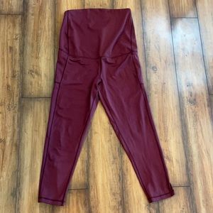 Senita maternity leggings, size M.